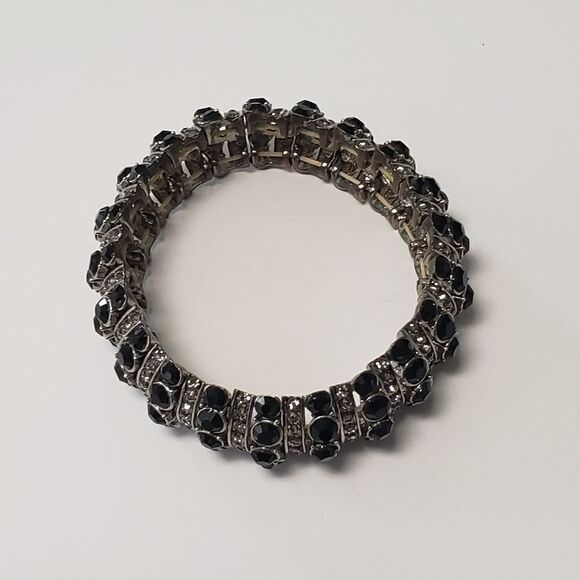EUC domed black jeweled and faux diamond stretchy bracelet - Picture 6 of 9